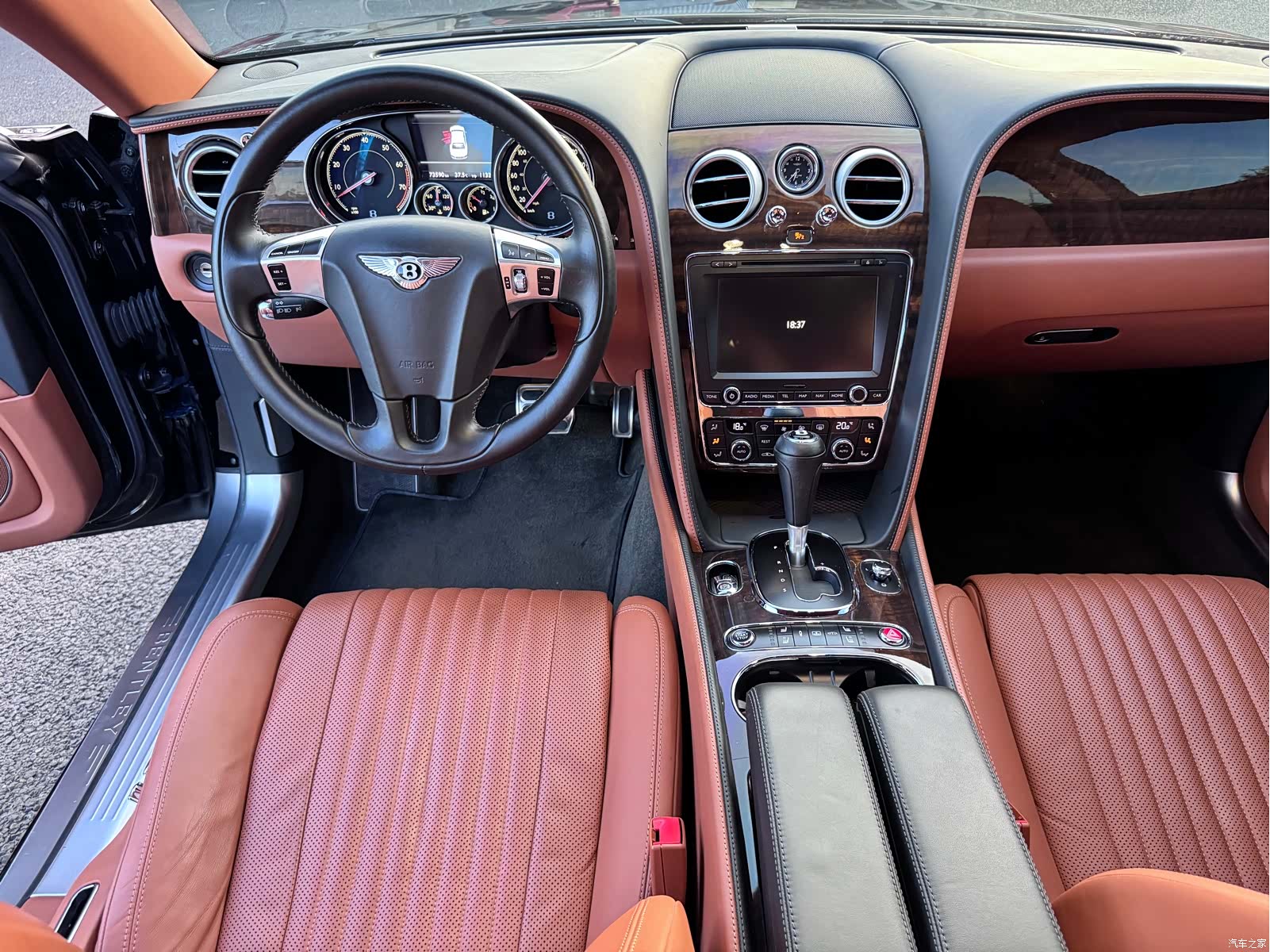 Bentley Flying Spur, 2017 все фото