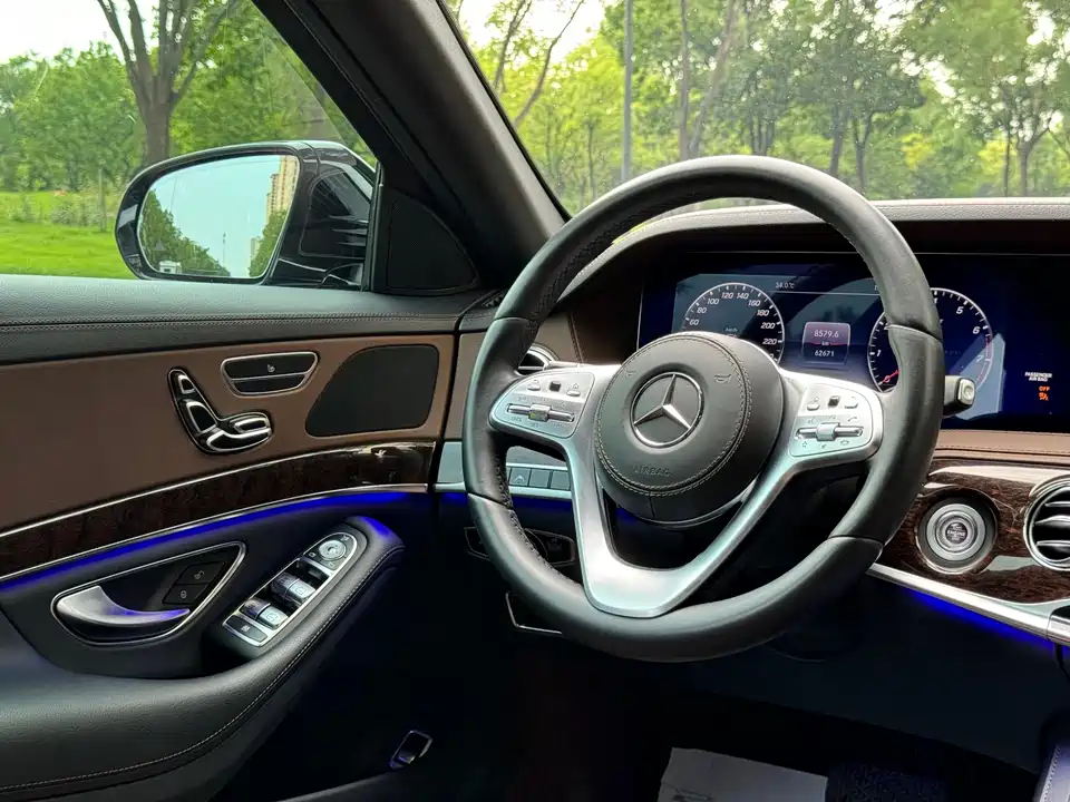 Mercedes-Benz S-class Mercedes-Benz S-class