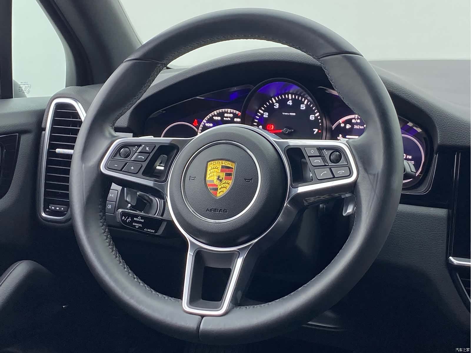 Porsche Cayenne, 2022 11