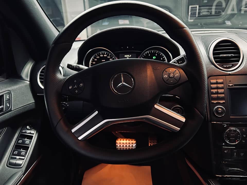 Mercedes-Benz M class