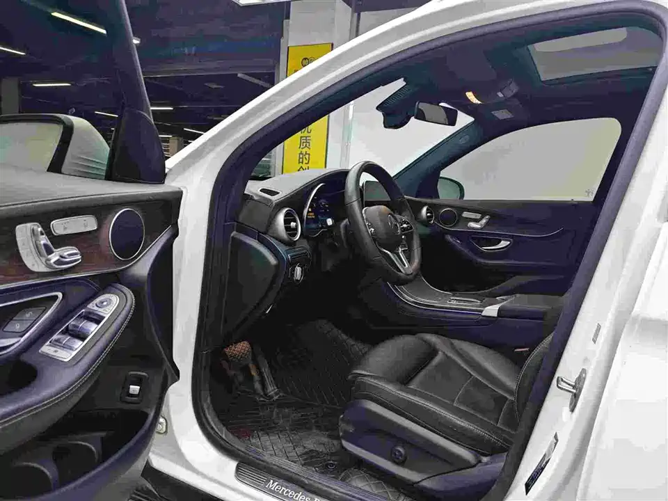 Mercedes-Benz GLC Mercedes-Benz GLC