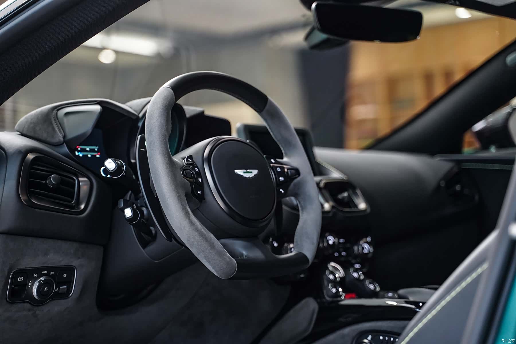 Aston Martin Vantage, 2022 10