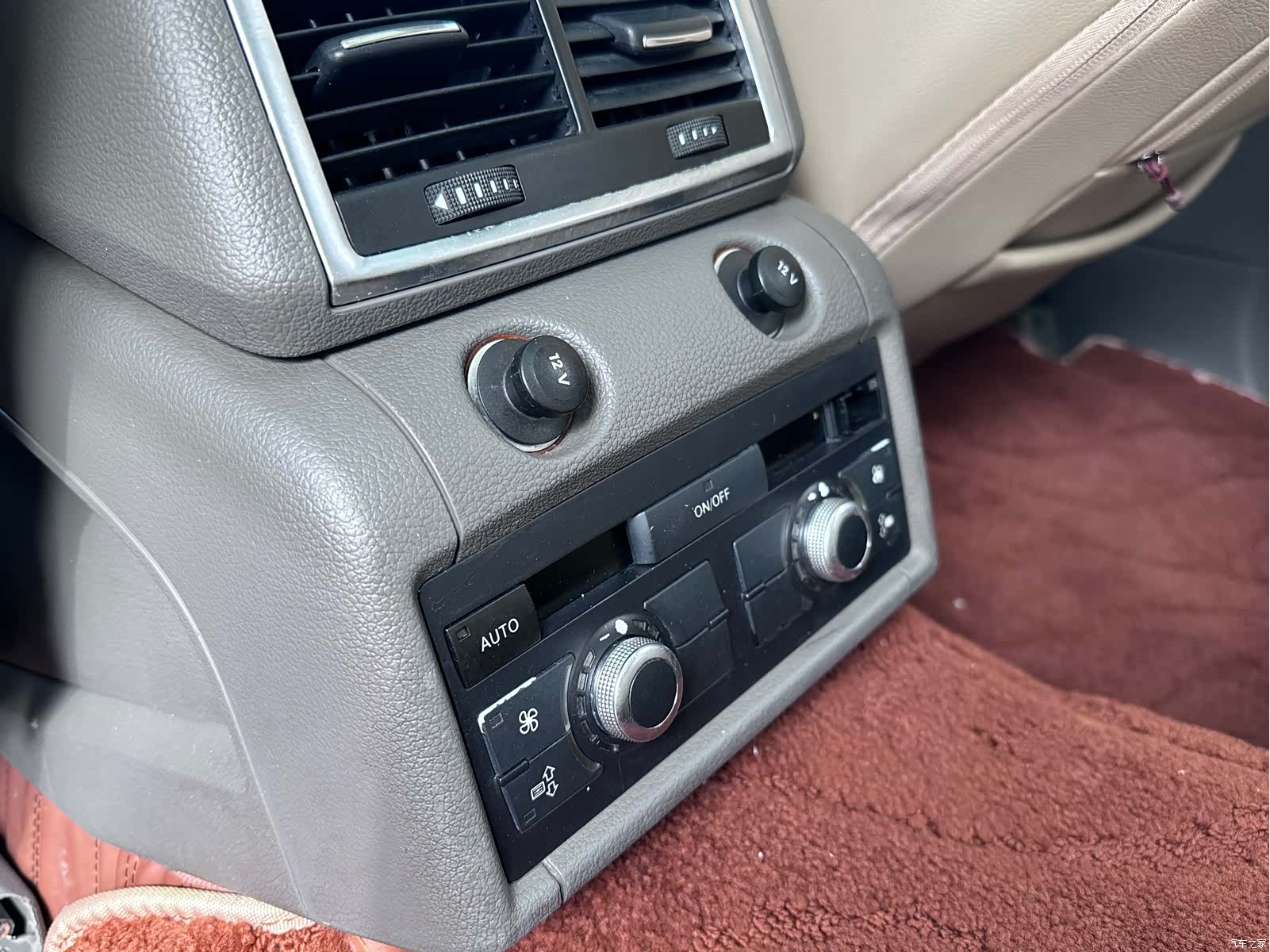 Audi Q7, 2010 10