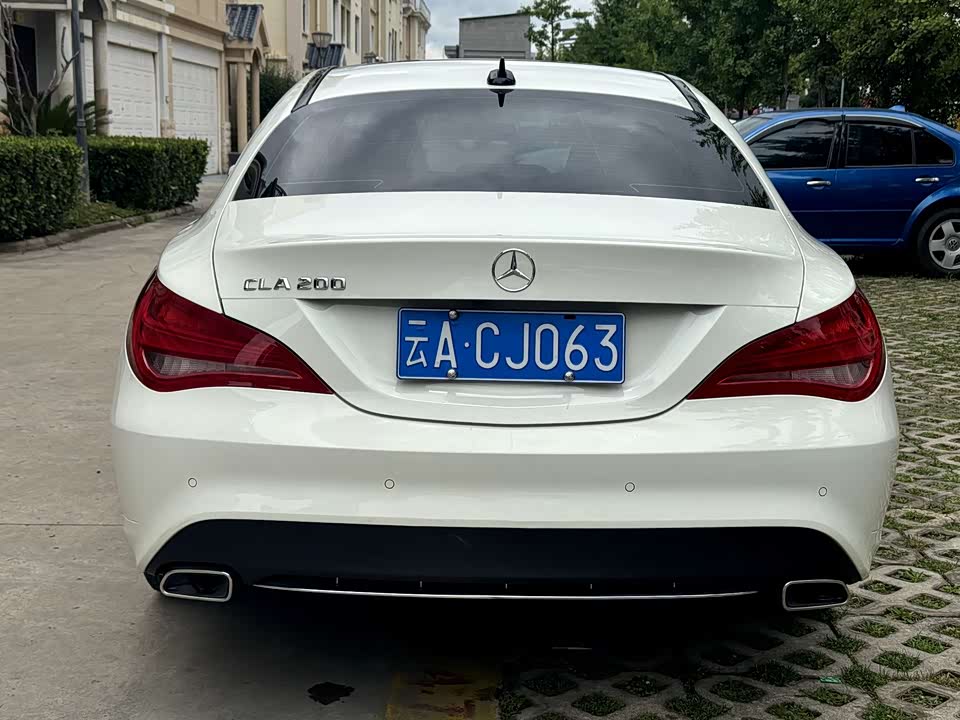 Mercedes-Benz CLA