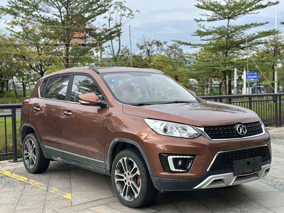 BAIC Shenbao X35 BAIC Shenbao X35