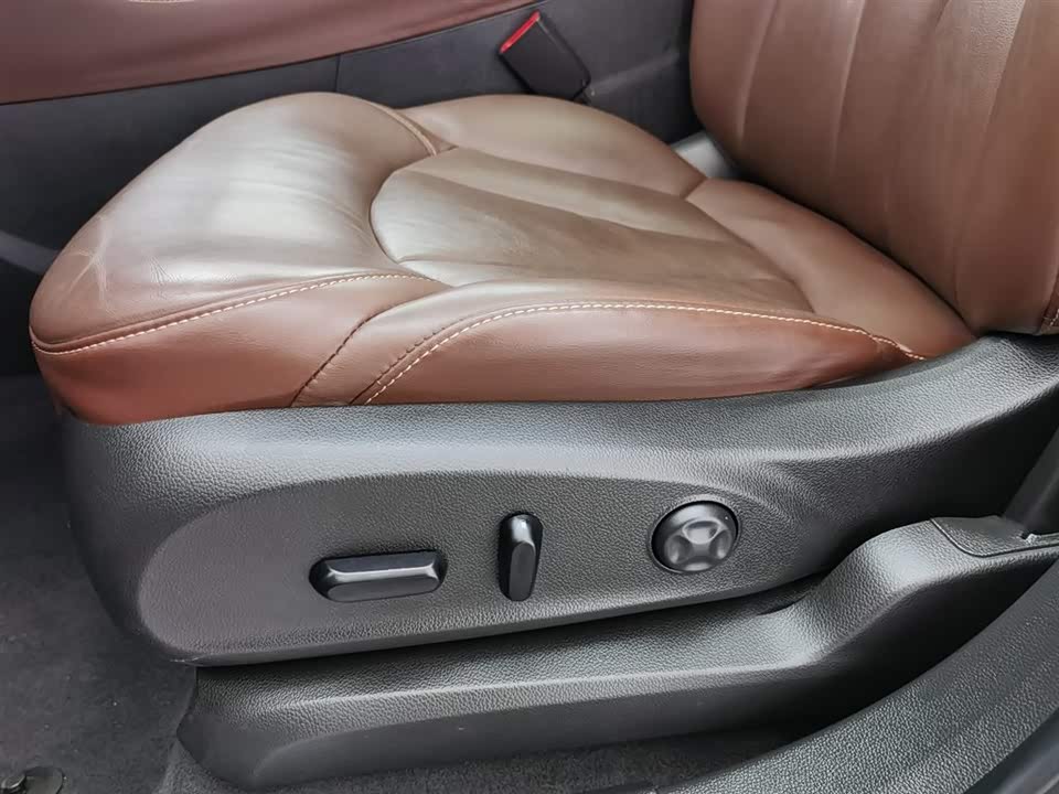 Buick Angkewei Plus Buick Angkewei Plus
