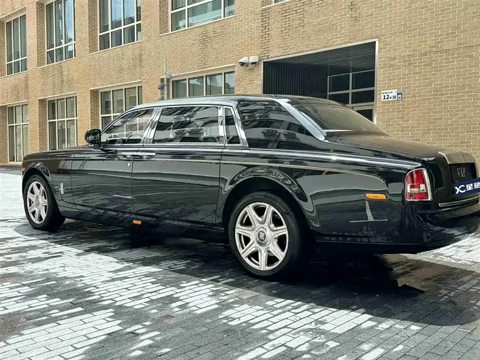 Rolls-Royce Phantom