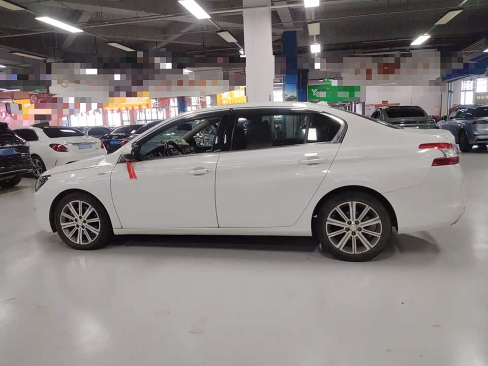 Peugeot 408