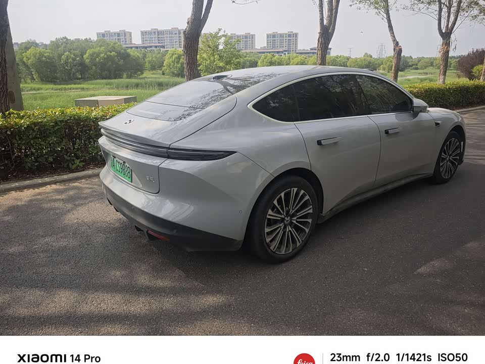 NIO ET5
