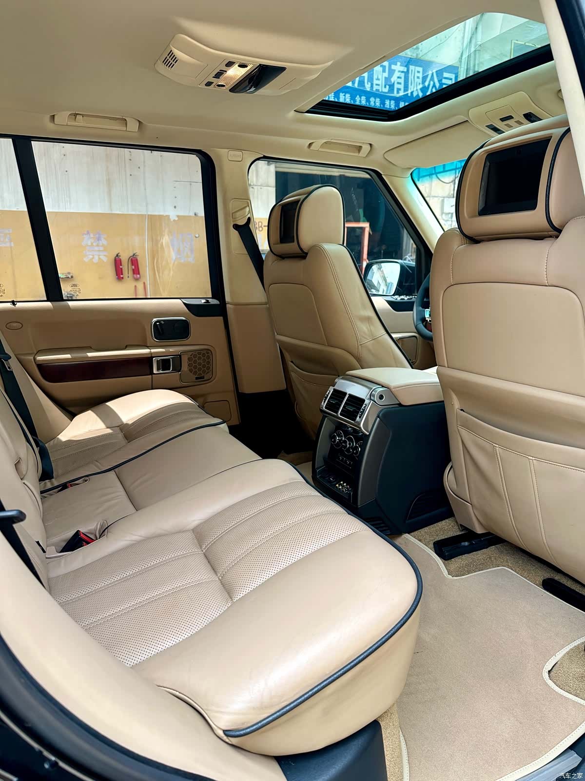 Land Rover Range Rover, 2010 11