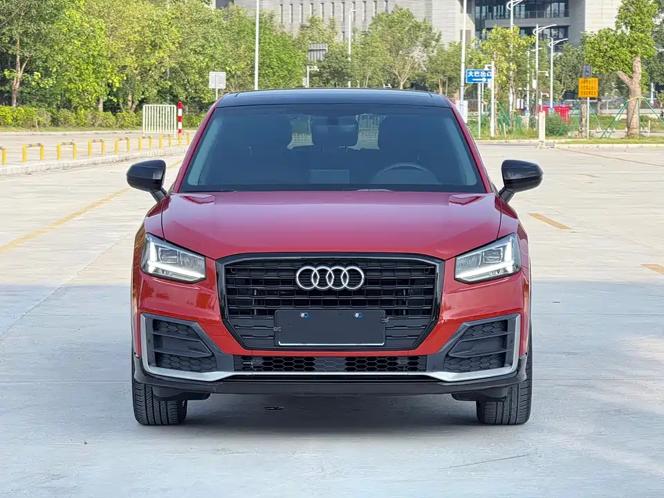Audi Q2L