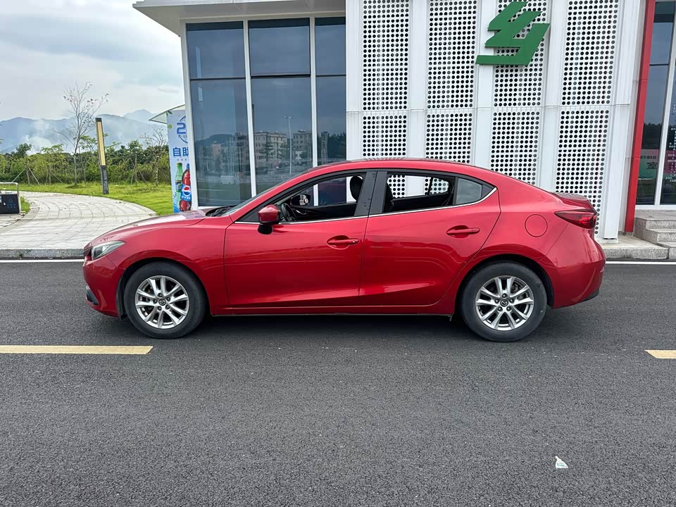 Mazda 3 Angkesaila