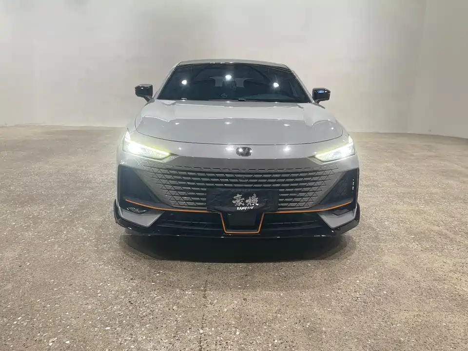 Changan UNI-V Changan UNI-V
