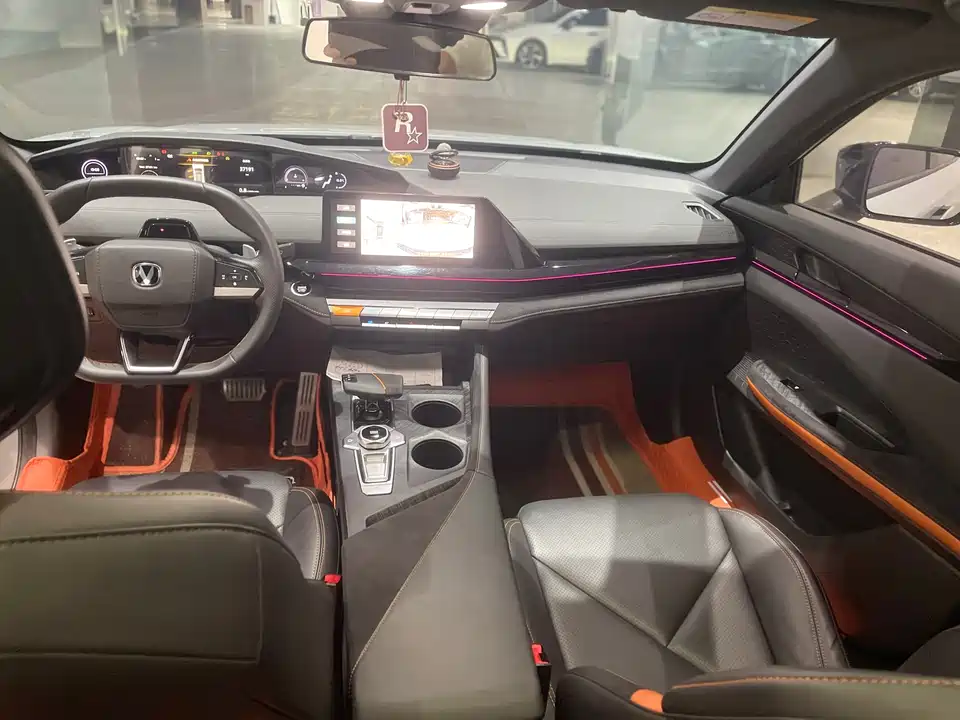 Changan UNI-V Changan UNI-V