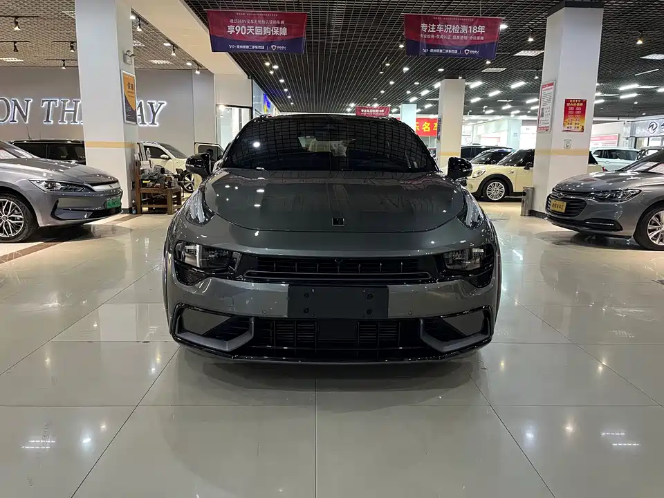 Lynk & Co 02 Hatchback