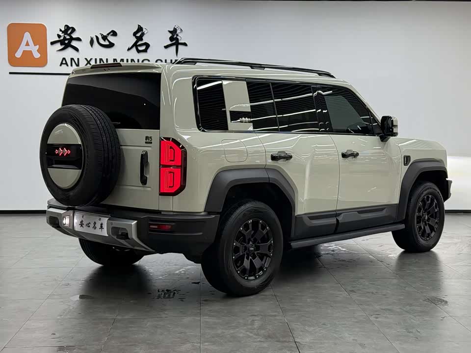 BYD Leopard 5 BYD Leopard 5