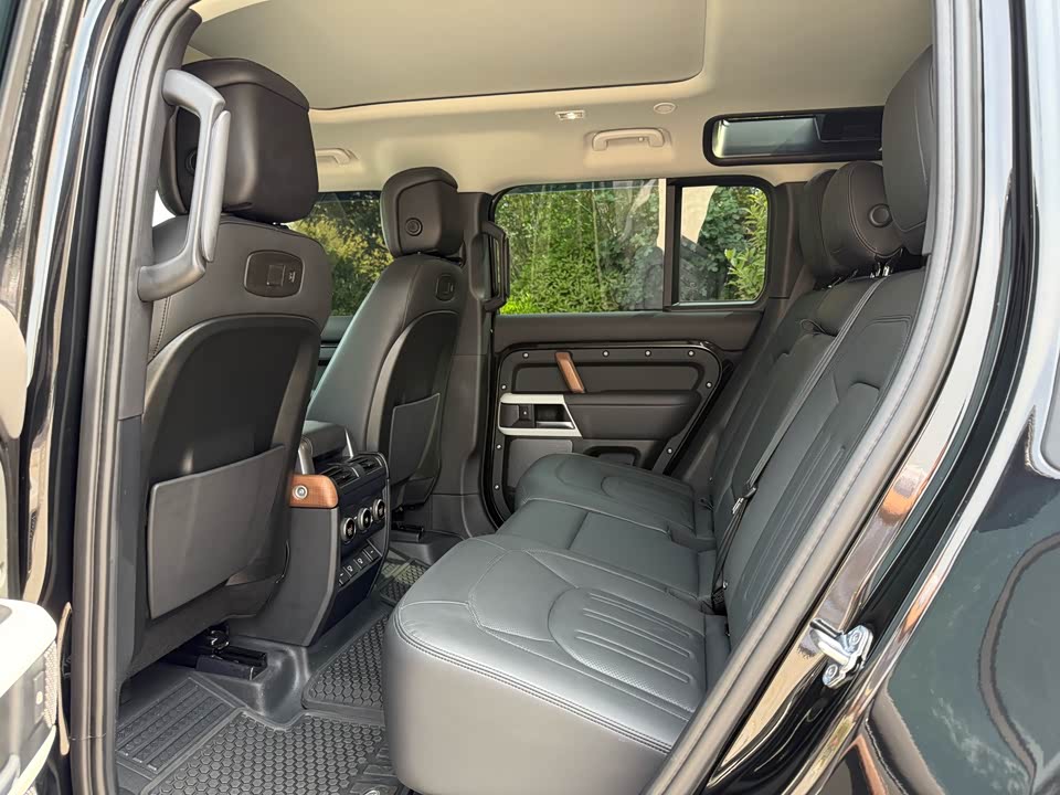 Land Rover guard Land Rover guard