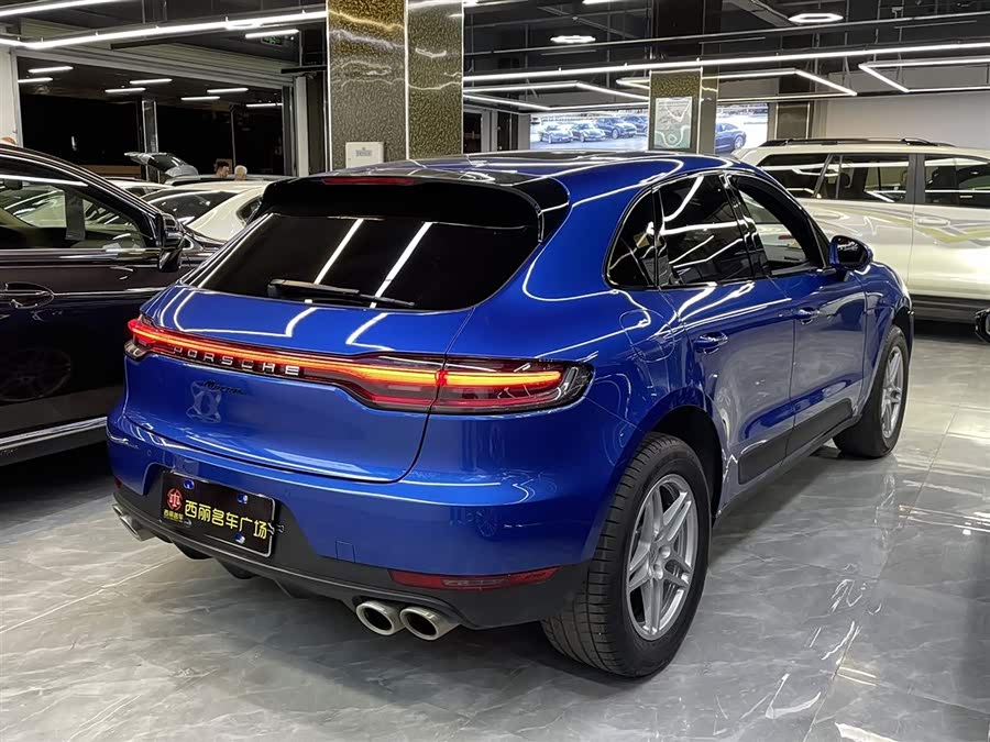 四凯美瑞 2010款 240g 豪华版 如果你想拥有一台b级车,渴望舒适的驾驶