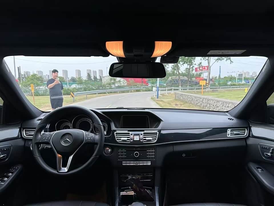 Mercedes-Benz E-class Mercedes-Benz E-class