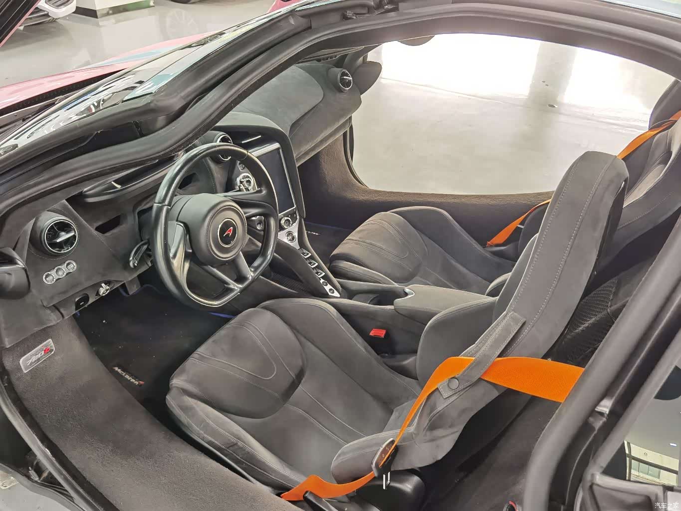 McLaren 720S, 2019 8