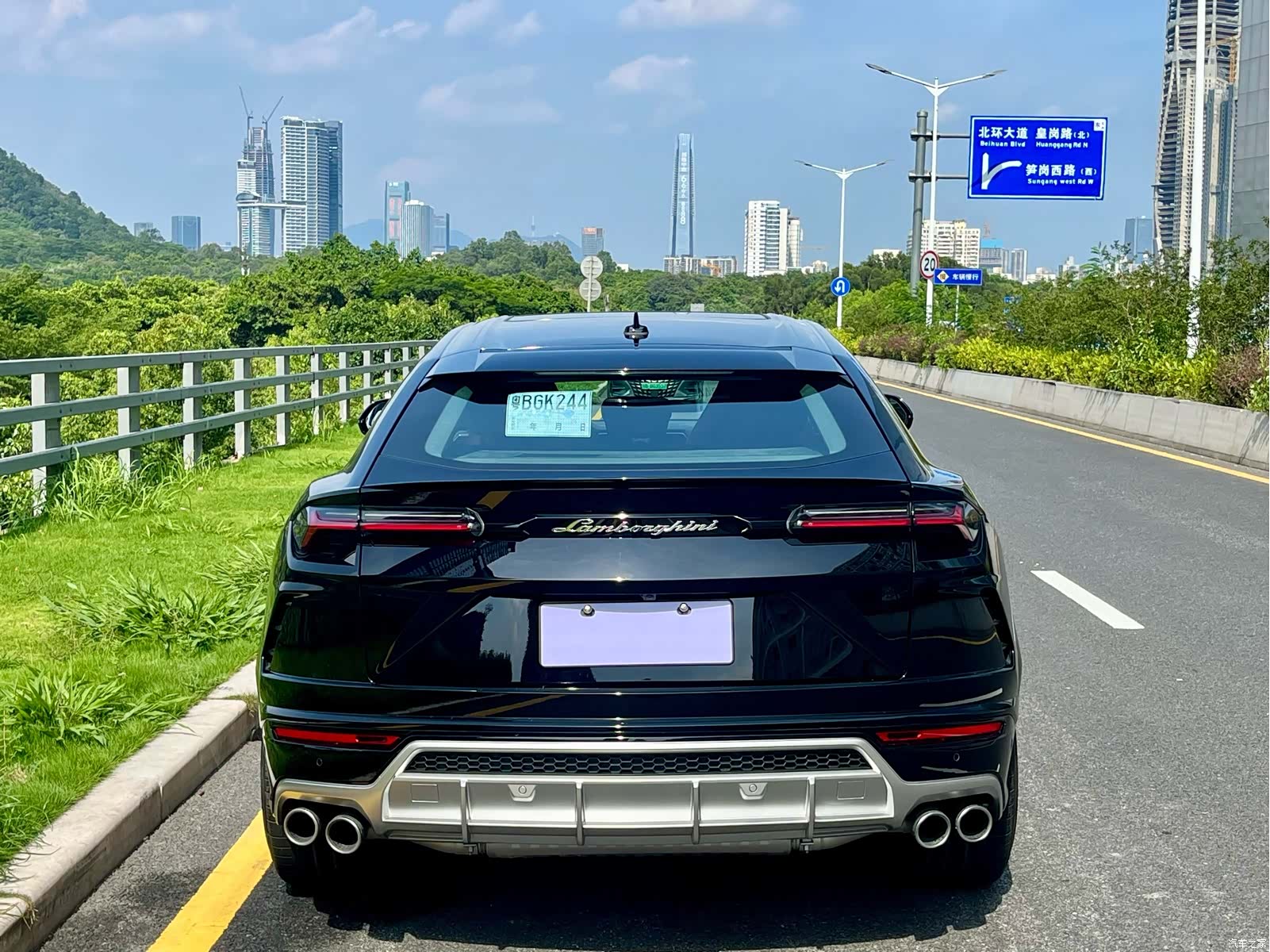 Lamborghini Urus, 2021 все фото