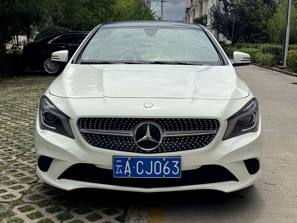 Mercedes-Benz CLA