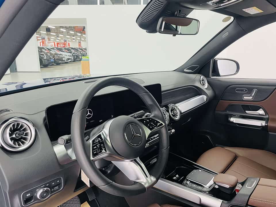 Mercedes-Benz GLB Mercedes-Benz GLB