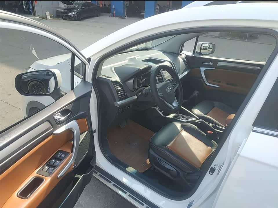 JAC Ruifeng S3