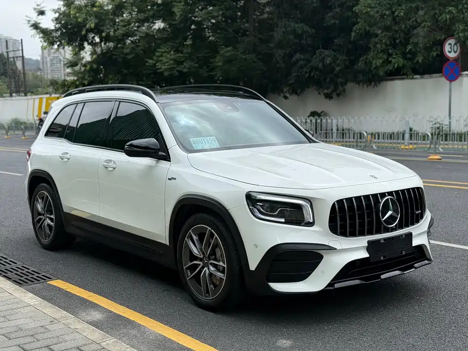 Mercedes-Benz GLB AMG