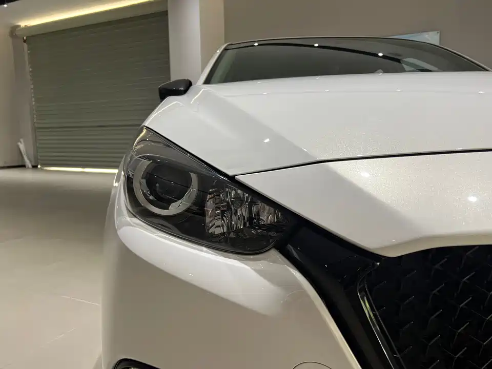 Mazda 3 Angkesaila