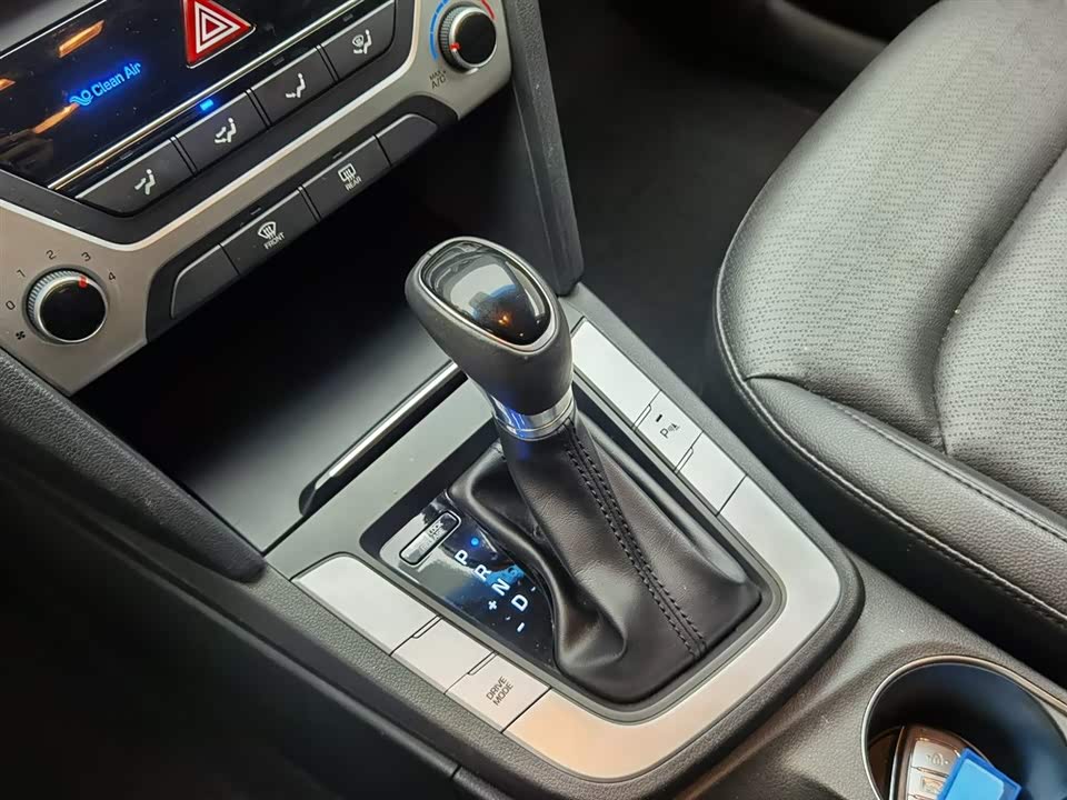 Hyundai Lead