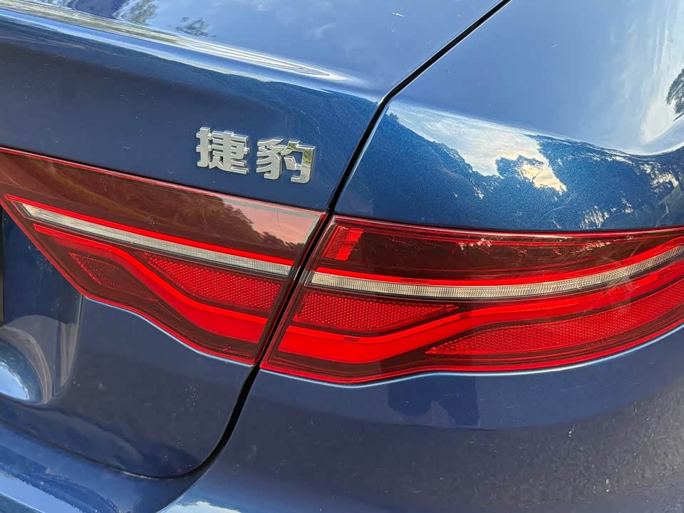 Jaguar XEL Jaguar XEL