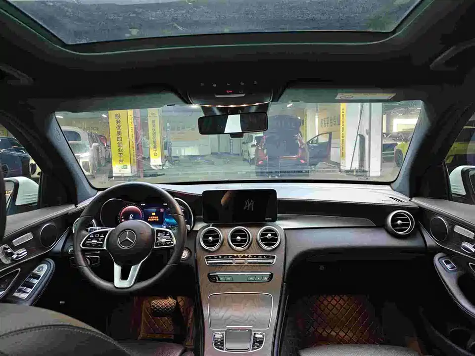 Mercedes-Benz GLC Mercedes-Benz GLC