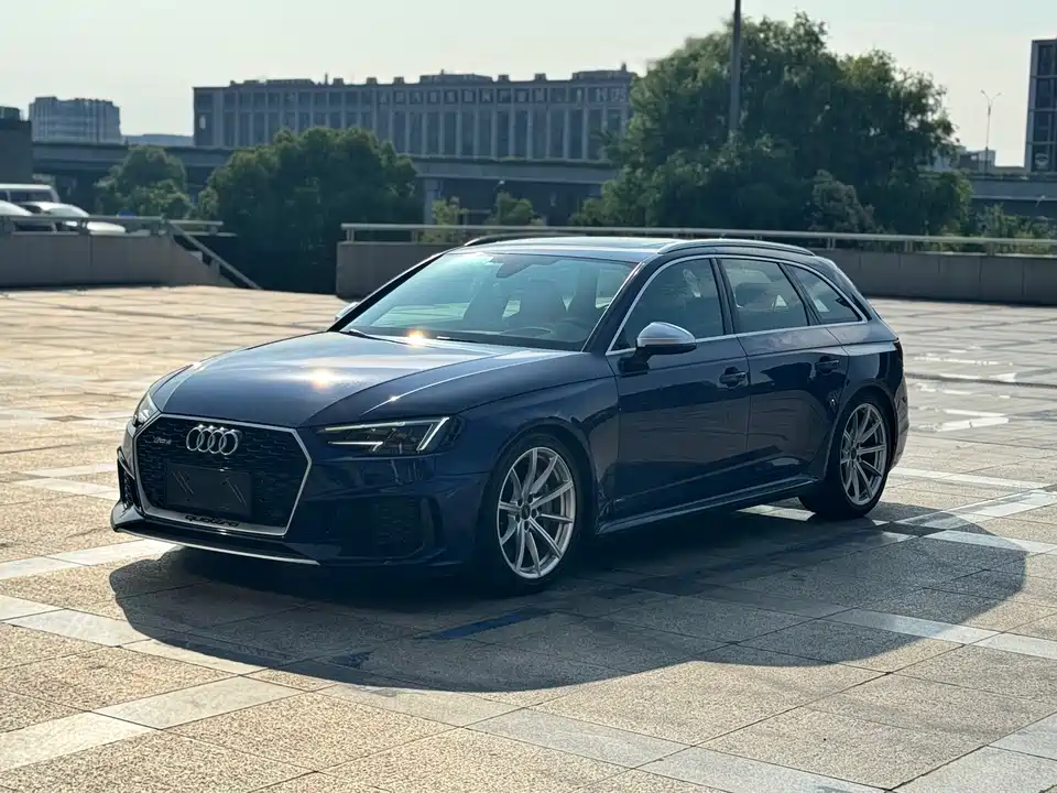 Audi RS 4
