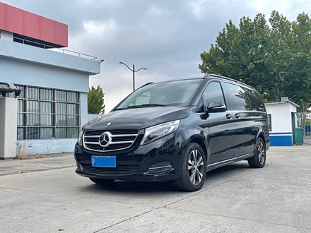 奔驰v级 2016款 v 260 尊贵版