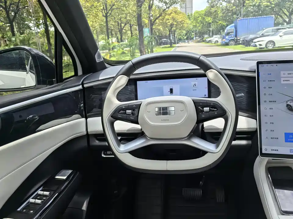 Geely Galaxy Galaxy L7