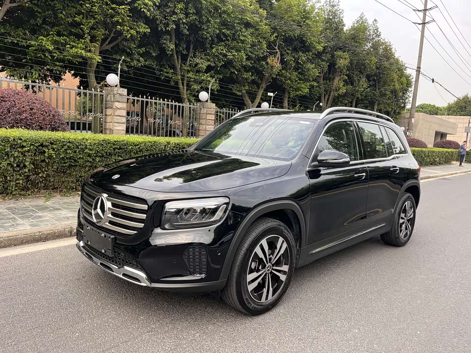 Mercedes-Benz GLB Mercedes-Benz GLB