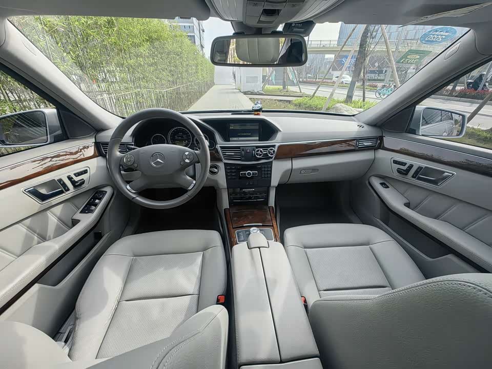 Mercedes-Benz E-class Mercedes-Benz E-class
