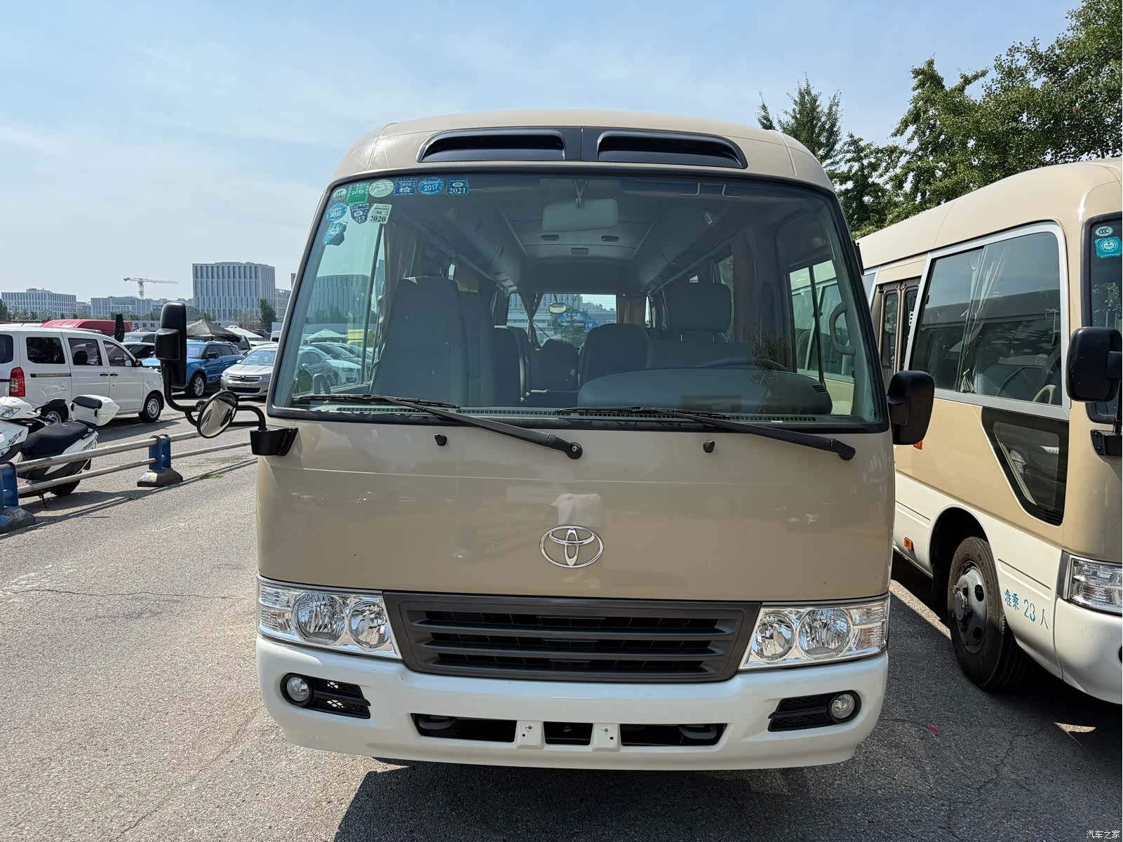 Toyota Coaster, 2009 11