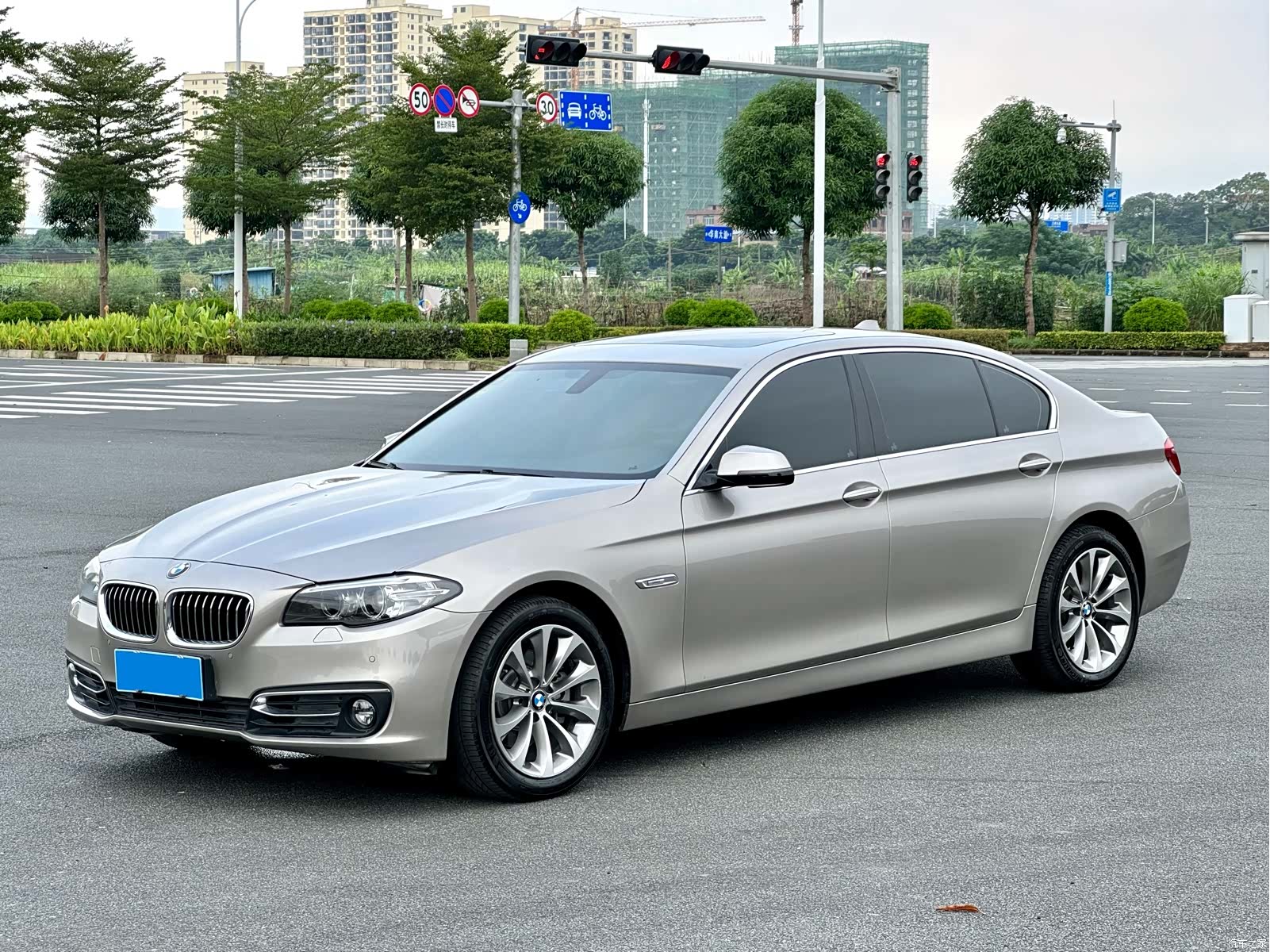 BMW 5 Series, 2015 1
