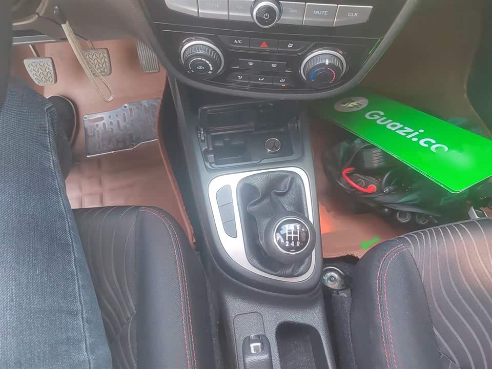FAW Junpai D60 FAW Junpai D60