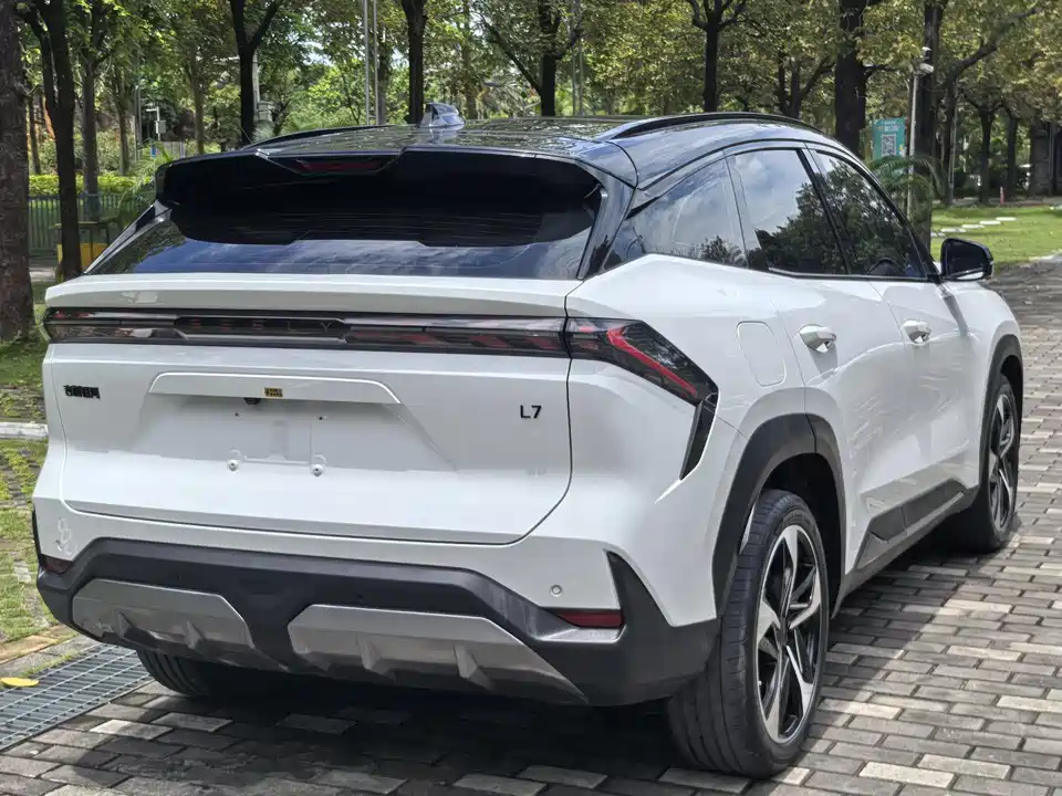 Geely Galaxy Galaxy L7