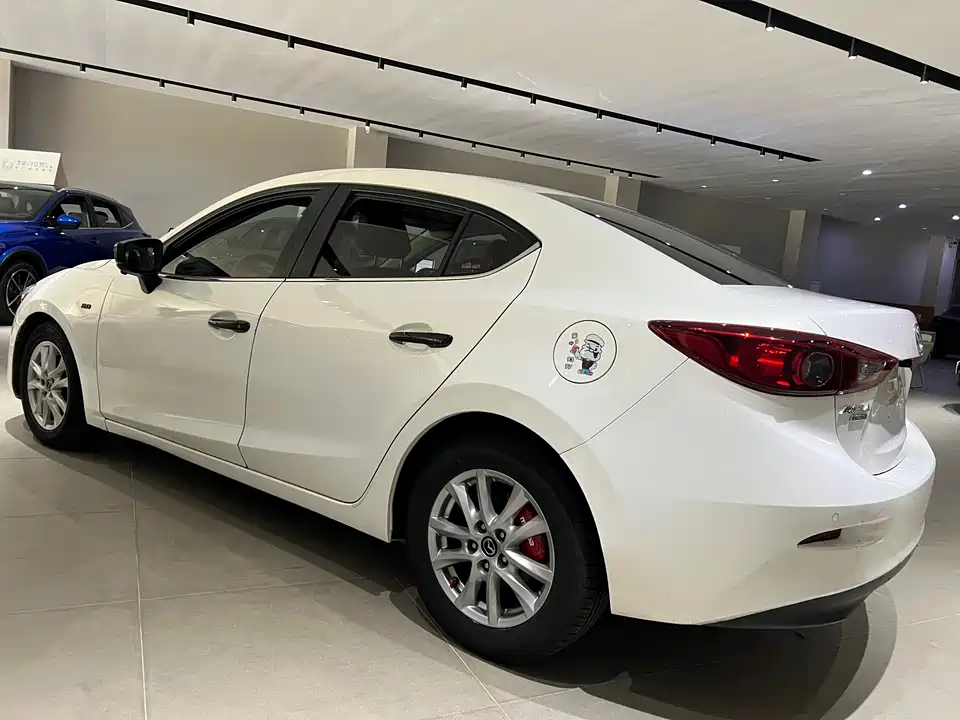 Mazda 3 Angkesaila