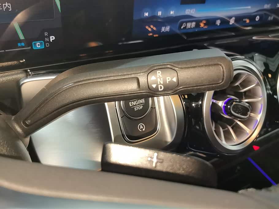 Mercedes-Benz GLB Mercedes-Benz GLB