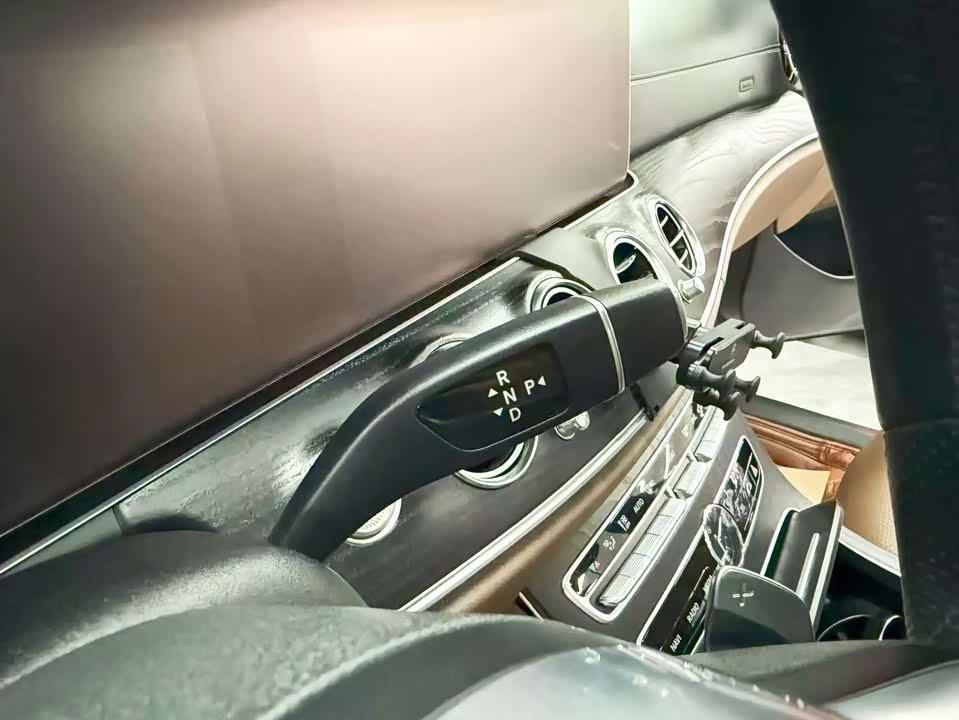 Mercedes-Benz E-class Mercedes-Benz E-class