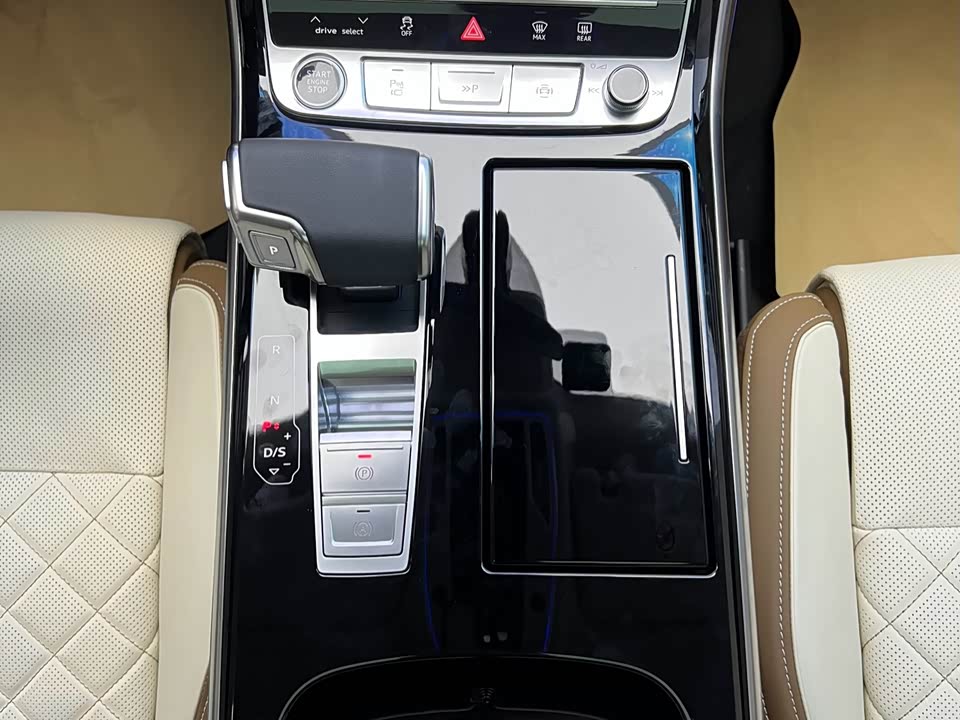 Audi A8 Audi A8