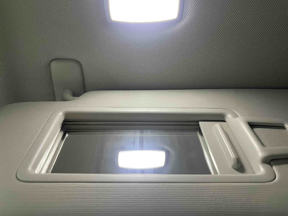 Volkswagen T-ROC exploring Songs