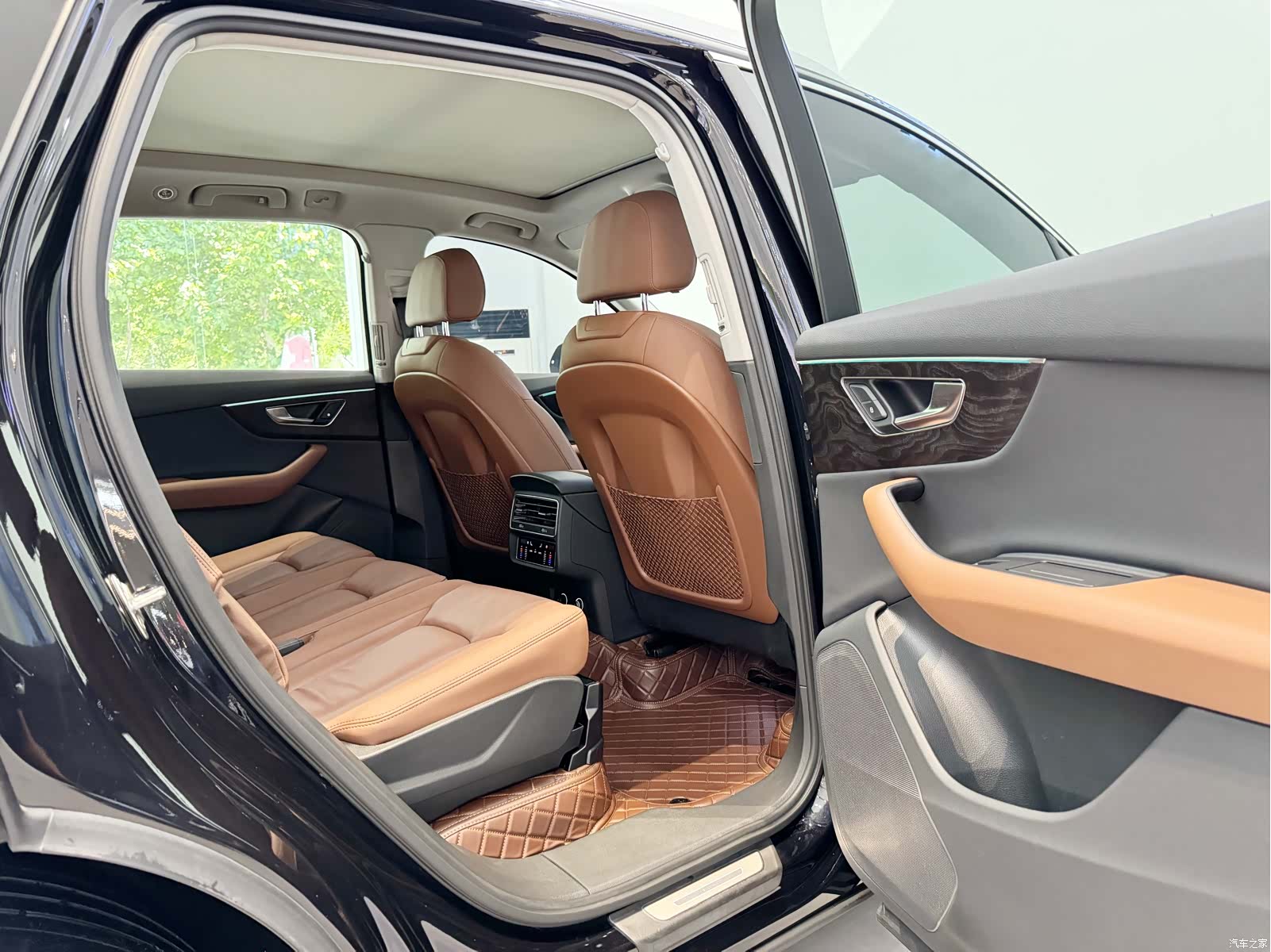 Audi Q7, 2020 8