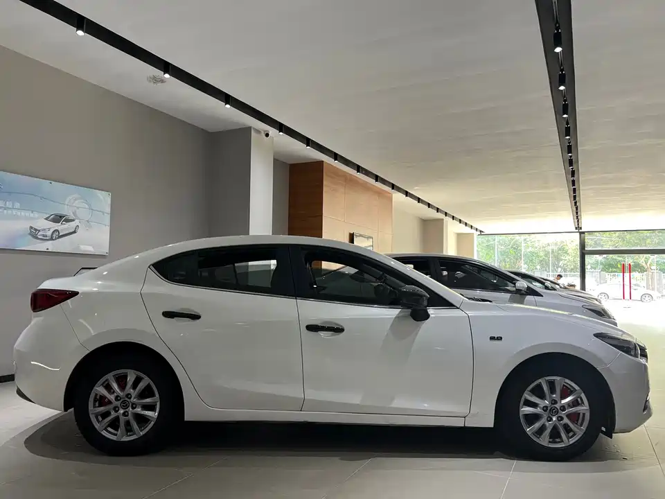 Mazda 3 Angkesaila