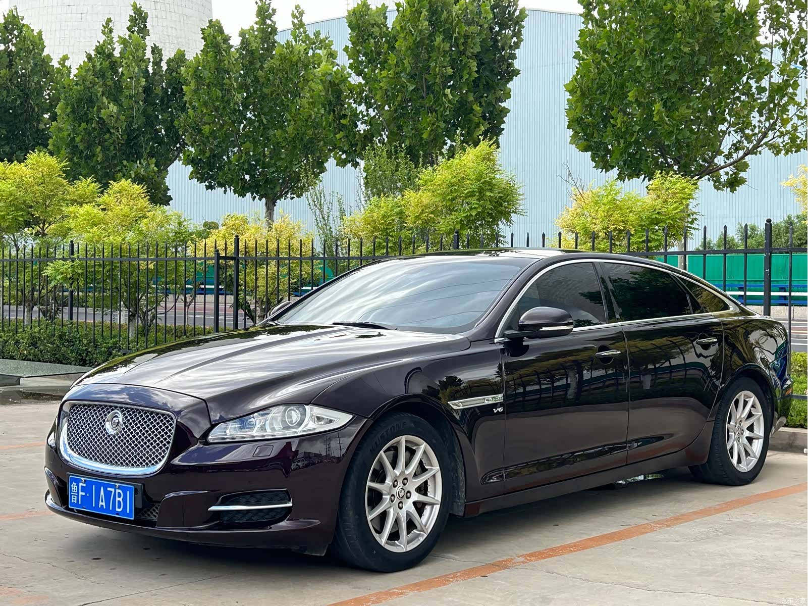 Jaguar XJ, 2013 1